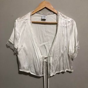 White silk lace short sleeve summer Polly top iron to straighten 🤍